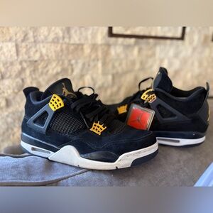 Nike Air Jordan 4 Retro Thunder (2023) RARE